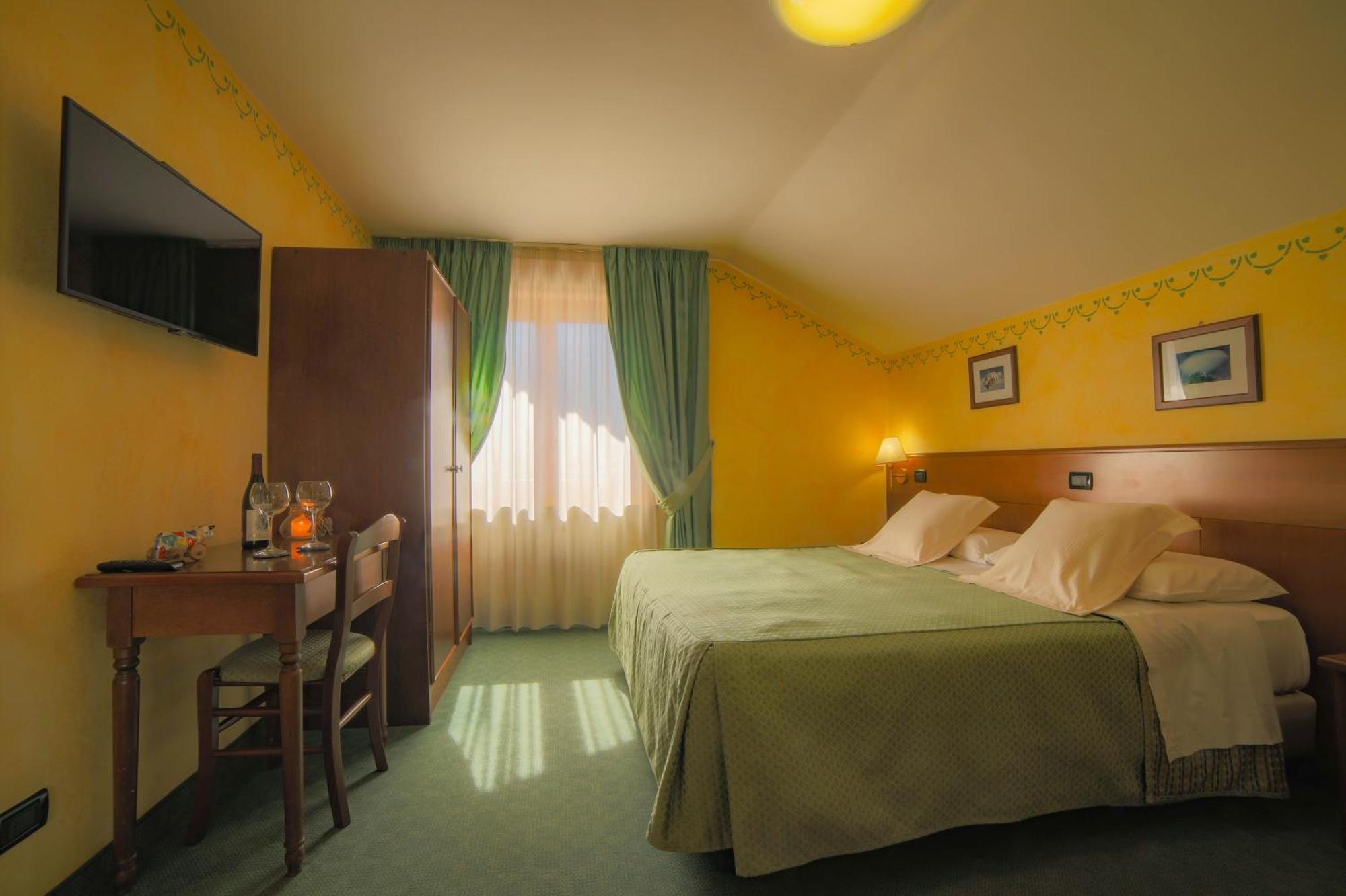Hotel Beau Sejour Pré-Saint-Didier Exteriör bild