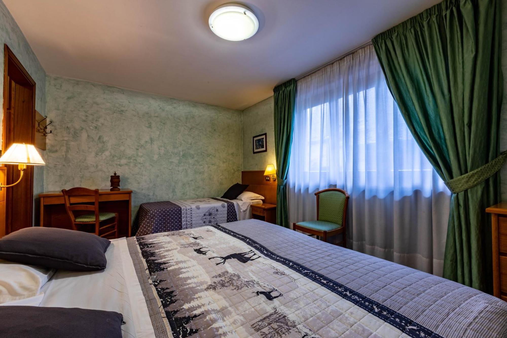 Hotel Beau Sejour Pré-Saint-Didier Exteriör bild