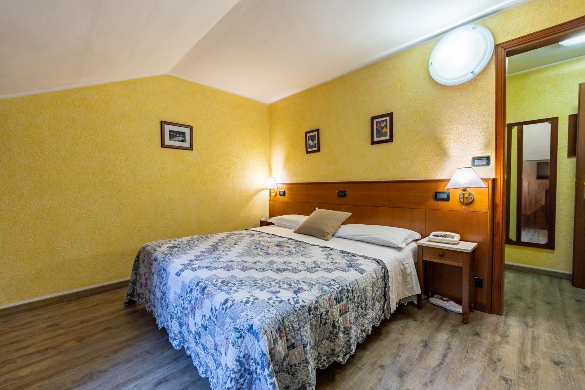 Hotel Beau Sejour Pré-Saint-Didier Exteriör bild
