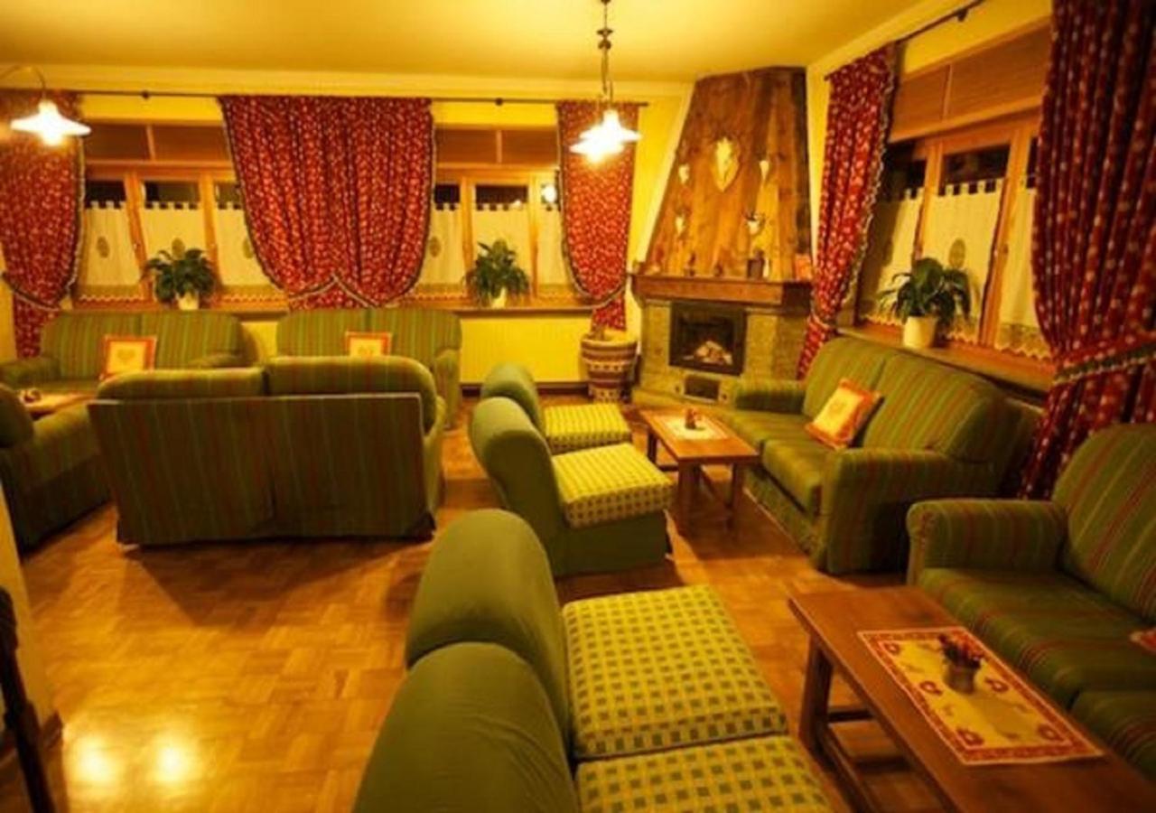 Hotel Beau Sejour Pré-Saint-Didier Exteriör bild